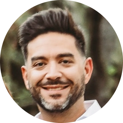 Isaac Torres headshot