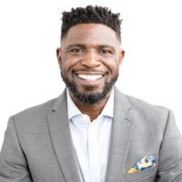 Akin Oyalowo headshot