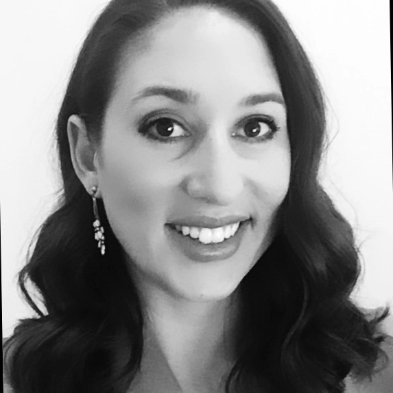 Caitlin Fahey headshot